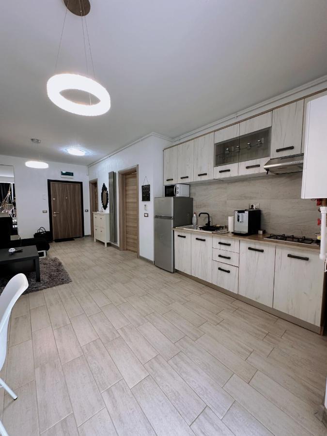 Desiree Beach Apartment Năvodari Eksteriør billede