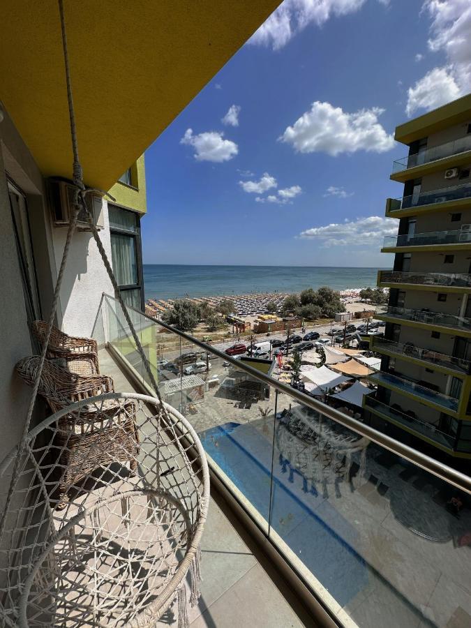Desiree Beach Apartment Năvodari Eksteriør billede