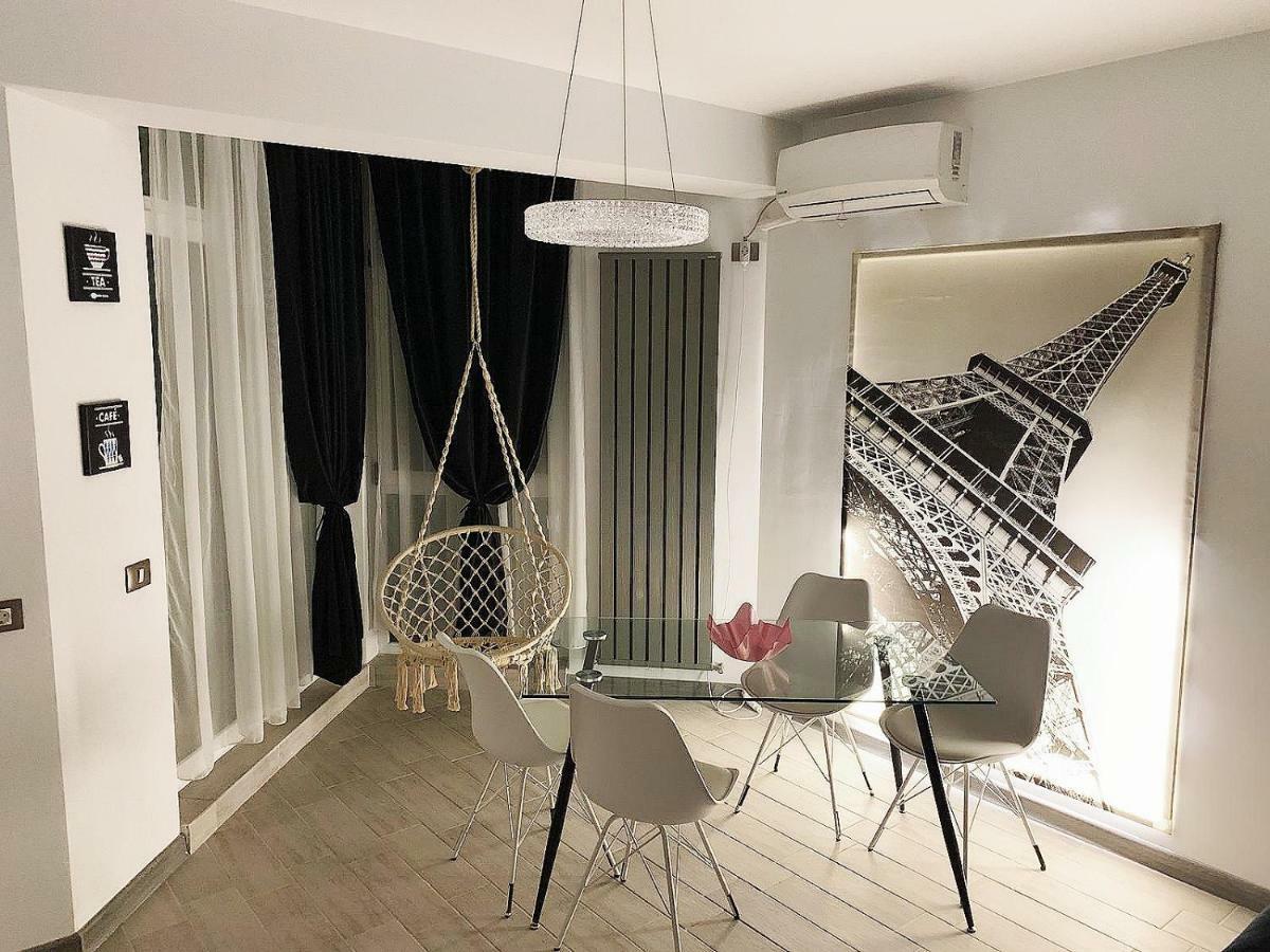 Desiree Beach Apartment Năvodari Eksteriør billede